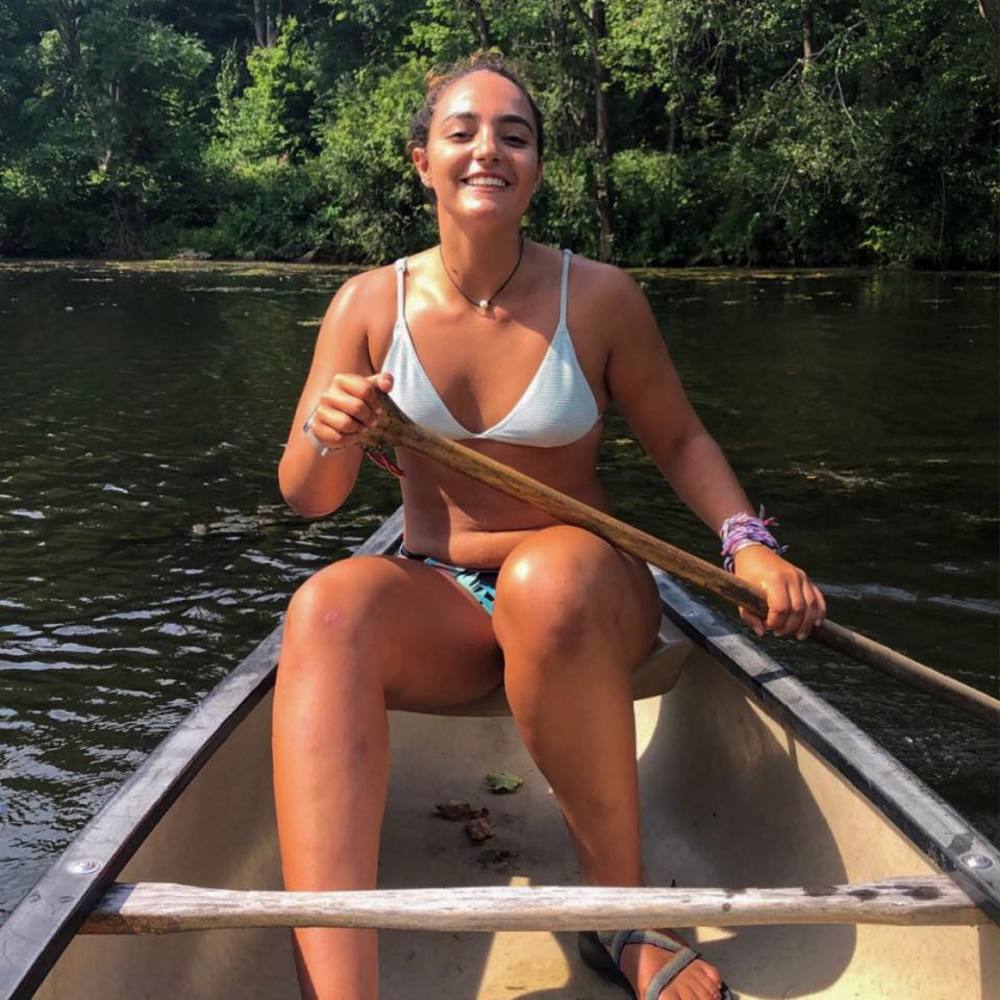 Meet your Posher, Karena